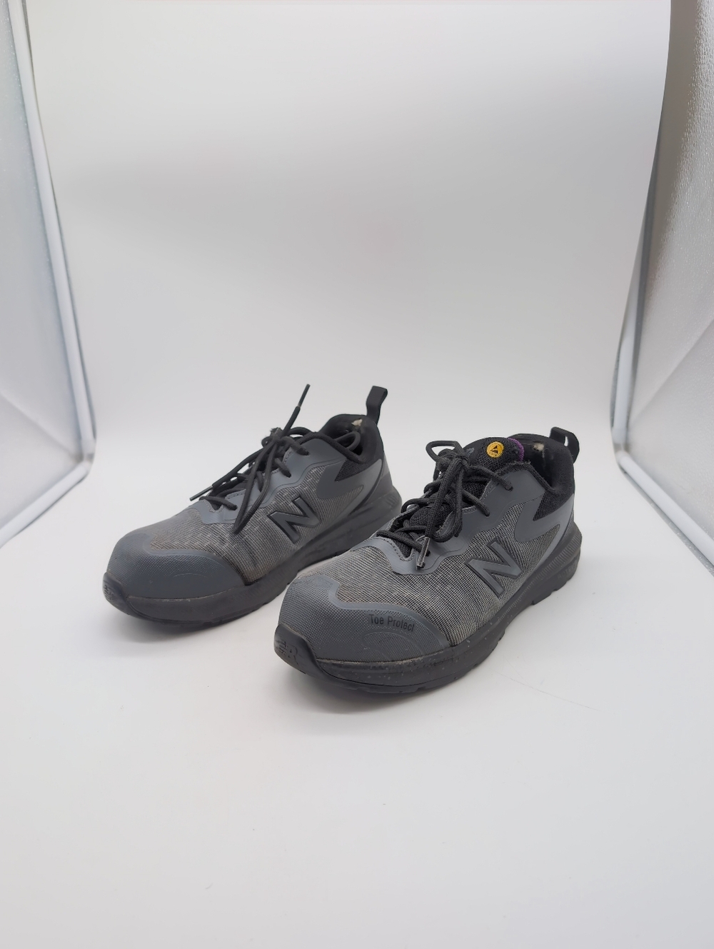 New Balance Logic CT SD10 Women's Sz 8 Safety Toe Work Shoes WIDLOGISD10CGRYBLK